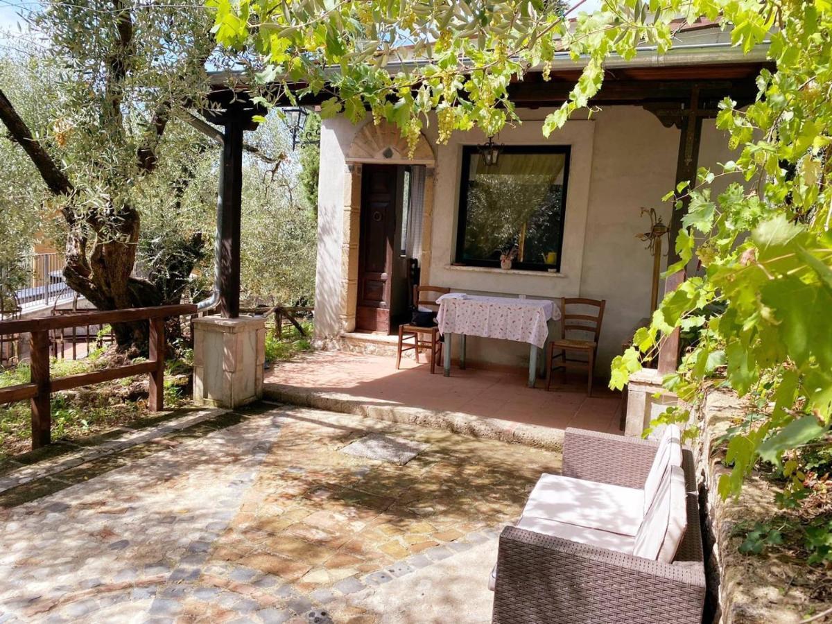Casale L'Antica Mola Villa Castel Madama Екстериор снимка
